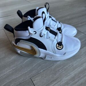 Nike Air Zoom Crossover 2 Basketball Shoes Size 2Y